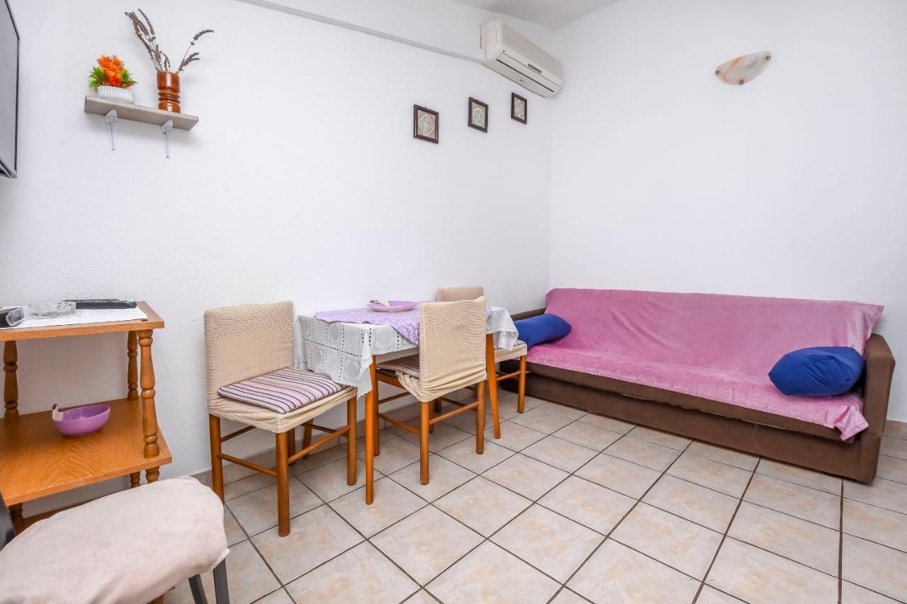 Apartments Karleusa Рогозница Экстерьер фото
