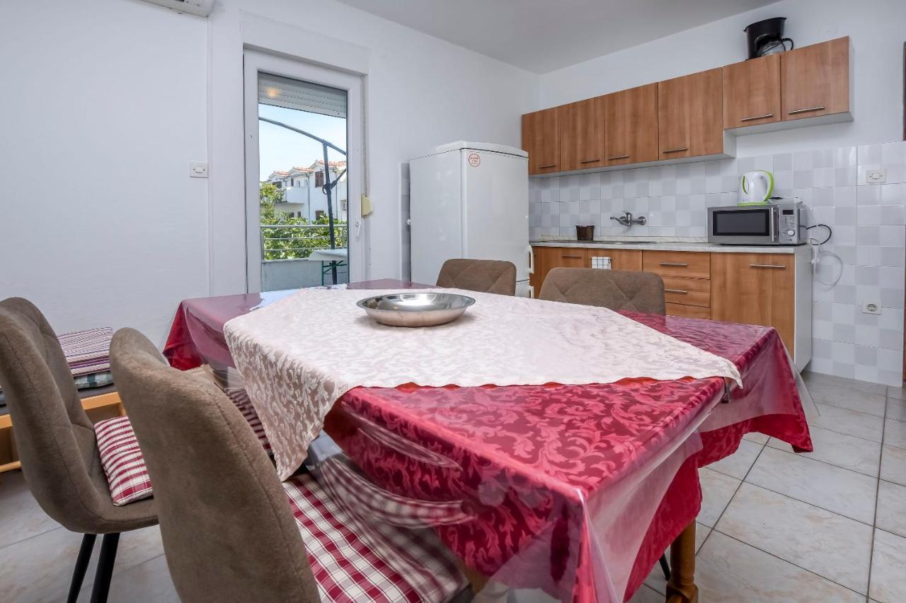Apartments Karleusa Рогозница Экстерьер фото